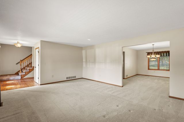 1006 NE Trilein Drive, Ankeny, IA 50021