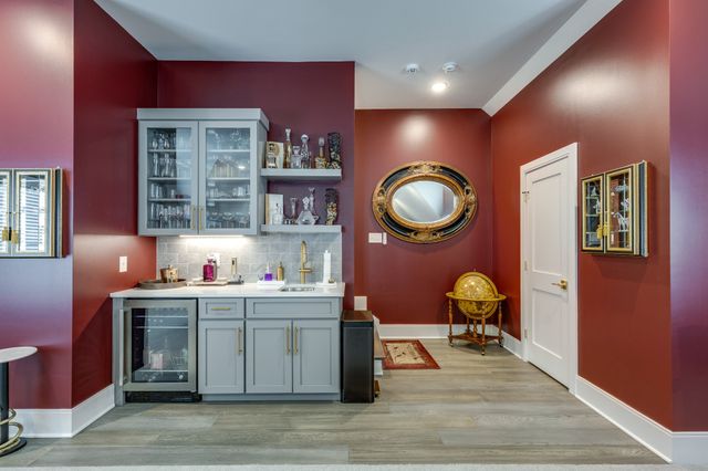 1012 Keeneland Dr, Gallatin, TN 37066
