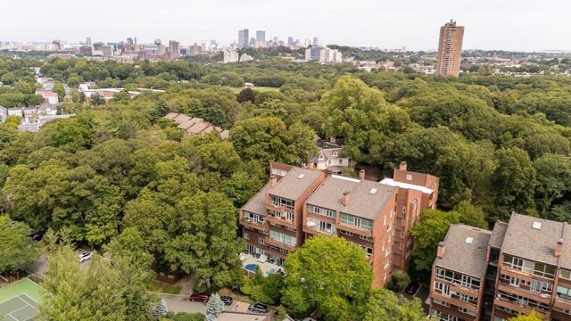 241 Perkins Street D302, Boston, MA 02130
