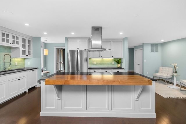 241 Perkins Street D302, Boston, MA 02130