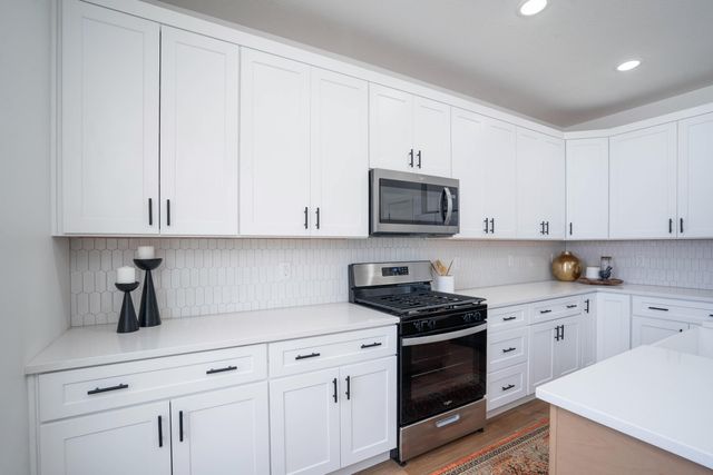 145 E Clayton Lane, Republic, MO 65738