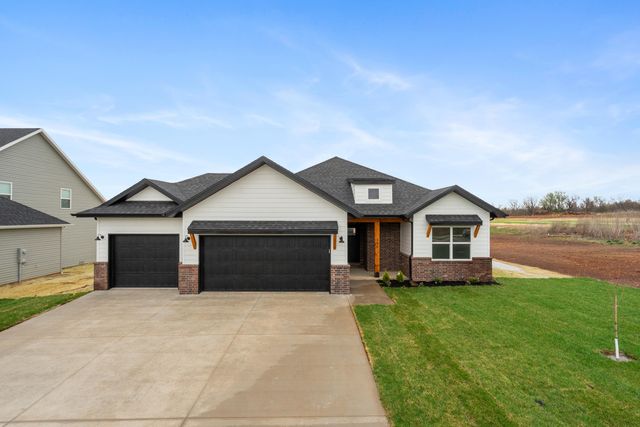 145 E Clayton Lane, Republic, MO 65738