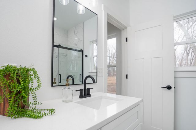 145 E Clayton Lane, Republic, MO 65738