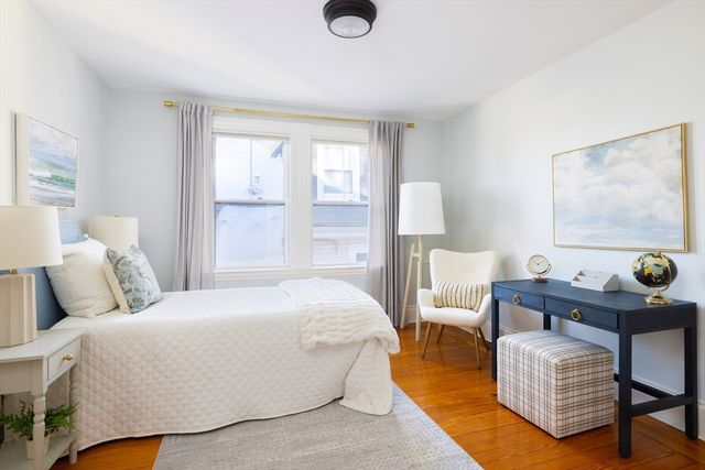 26 Knowles 26, Newton, MA 02459