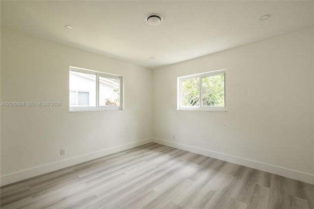 4401 NE 13th Avenue, Oakland Park, FL 33334