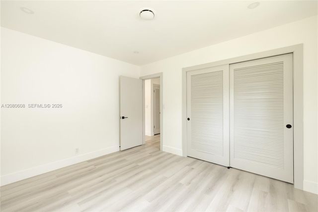 4401 NE 13th Avenue, Oakland Park, FL 33334