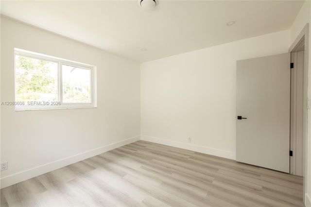 4401 NE 13th Avenue, Oakland Park, FL 33334
