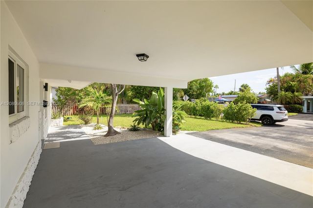 4401 NE 13th Avenue, Oakland Park, FL 33334