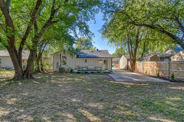 915 W Comanche Street, Norman, OK 73069