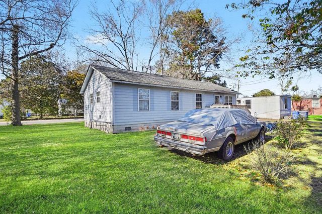 913 White St., Myrtle Beach, SC 29577