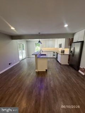 771 GENERALS HWY, Millersville, MD 21108