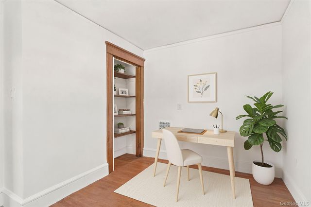 184 W Post Road, White Plains, NY 10606