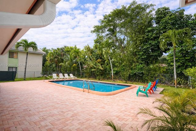 3200 Coral Springs Dr 108, Coral Springs, FL 33065