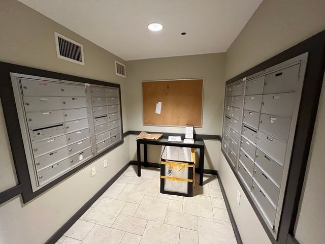 99 Chestnut Hill 105, Boston, MA 02135