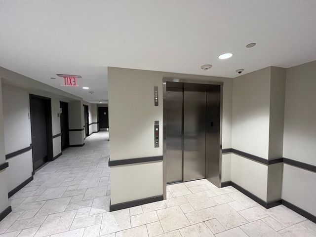 99 Chestnut Hill 105, Boston, MA 02135