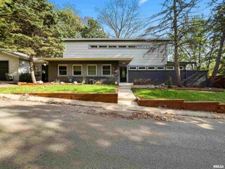 635 E HIGH POINT Terrace, Peoria, IL 61614