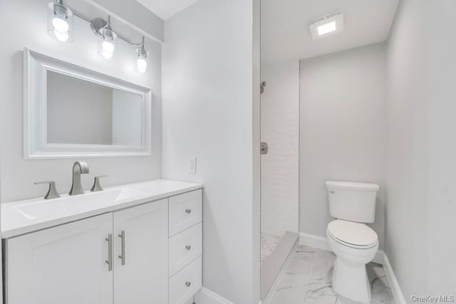 339 Avenue B, Ronkonkoma, NY 11779