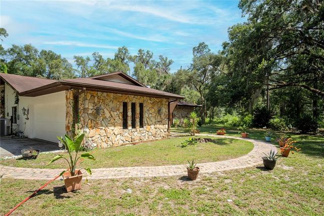 11795 SW HIGHWAY 484, Dunnellon, FL 34432