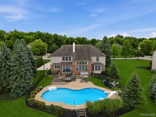 49294 Stanton Court, Canton, MI 48188