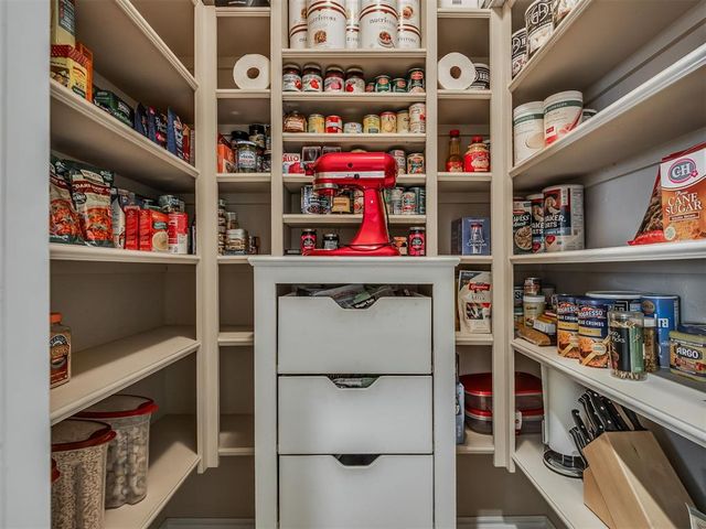 2413 SW 113th Terrace, Oklahoma City, OK 73170