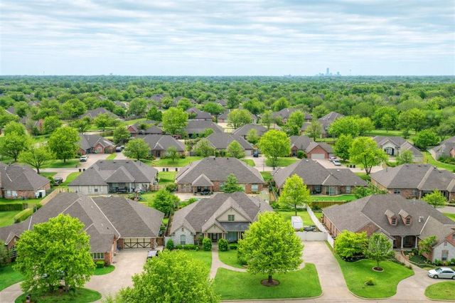 2413 SW 113th Terrace, Oklahoma City, OK 73170