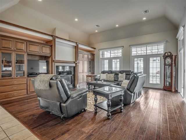 2413 SW 113th Terrace, Oklahoma City, OK 73170