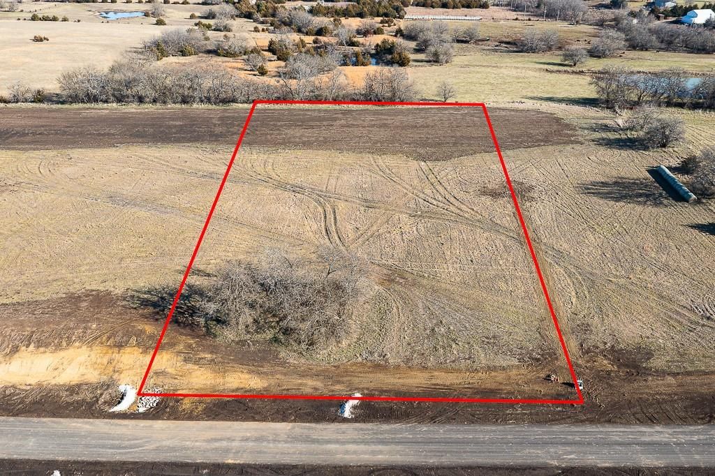 Lot 28 235th Street, Tonganoxie, KS 66086