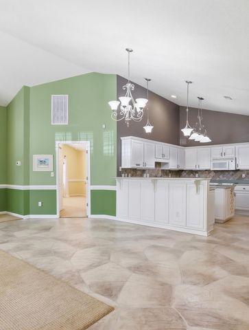 4223 Rivergate Ln., Little River, SC 29566