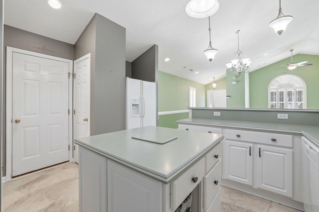4223 Rivergate Ln., Little River, SC 29566