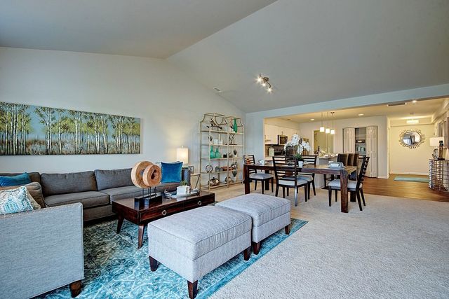 4132 Pond Willow Court, Naperville, IL 60564