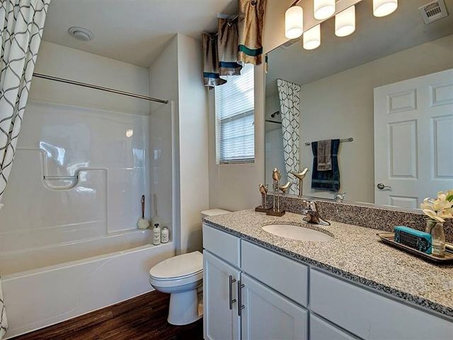 4132 Pond Willow Court, Naperville, IL 60564