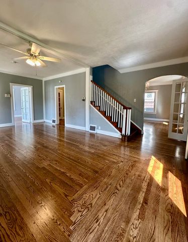 6548 Jefferson Avenue, Hammond, IN 46324