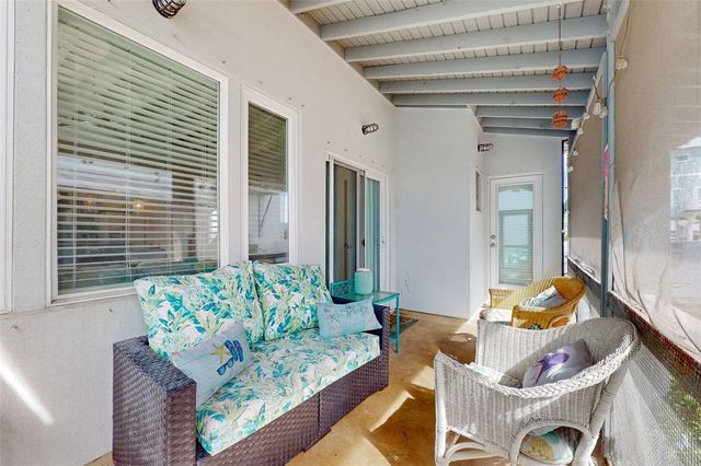 307 E Avenue G 6, Port Aransas, TX 78373