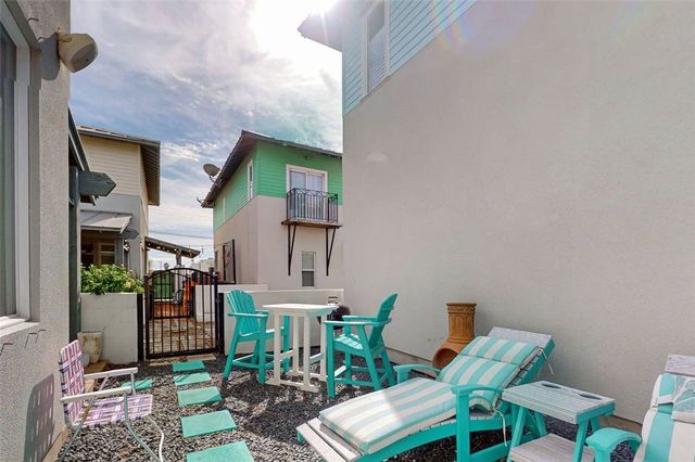 307 E Avenue G 6, Port Aransas, TX 78373