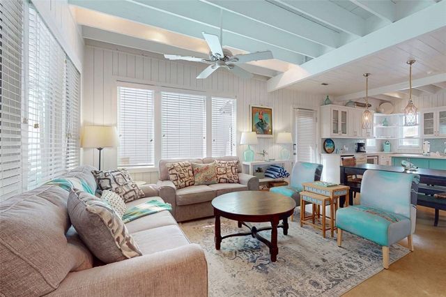 307 E Avenue G 6, Port Aransas, TX 78373