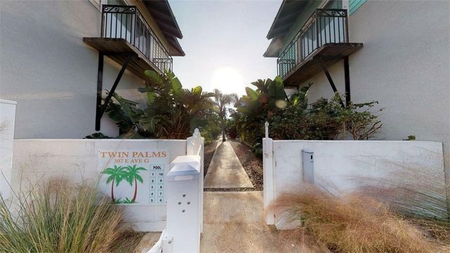 307 E Avenue G 6, Port Aransas, TX 78373