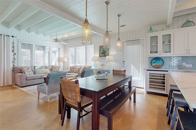 307 E Avenue G 6, Port Aransas, TX 78373