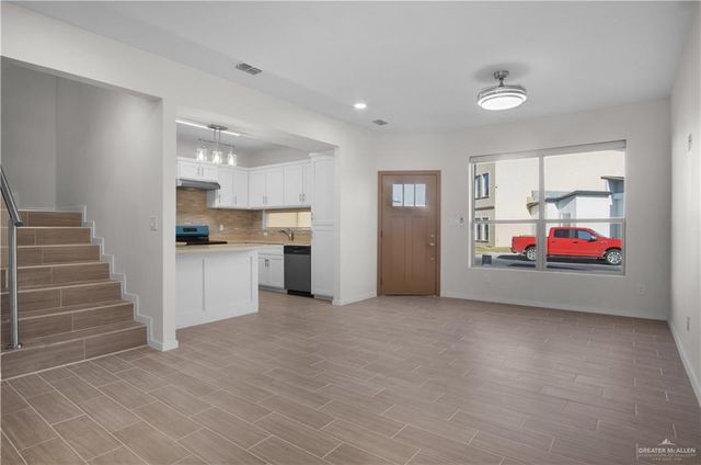 6821 N 5th Street, Mcallen, TX 78504