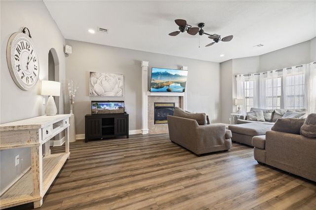 1406 N Latisha Lane, Siloam Springs, AR 72761