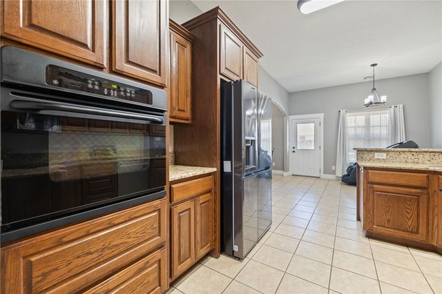 1406 N Latisha Lane, Siloam Springs, AR 72761