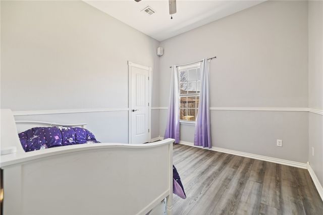 1406 N Latisha Lane, Siloam Springs, AR 72761