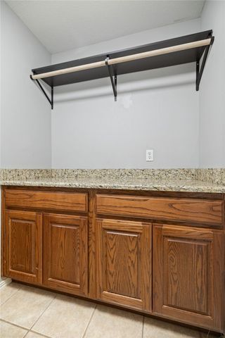 1406 N Latisha Lane, Siloam Springs, AR 72761