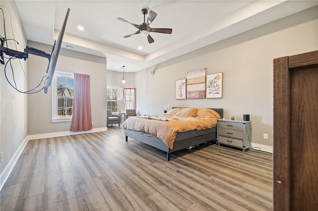 1406 N Latisha Lane, Siloam Springs, AR 72761