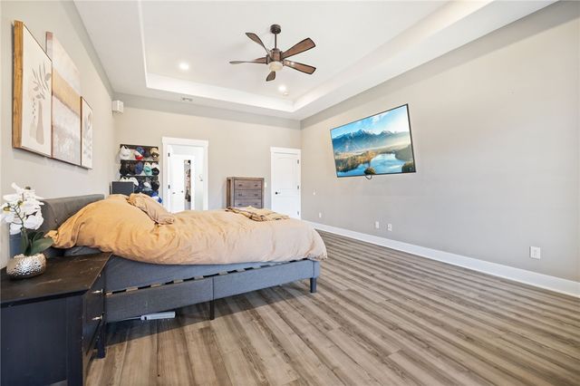 1406 N Latisha Lane, Siloam Springs, AR 72761