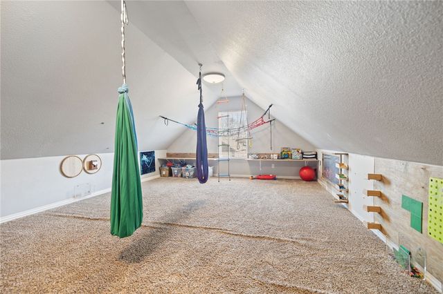 1406 N Latisha Lane, Siloam Springs, AR 72761