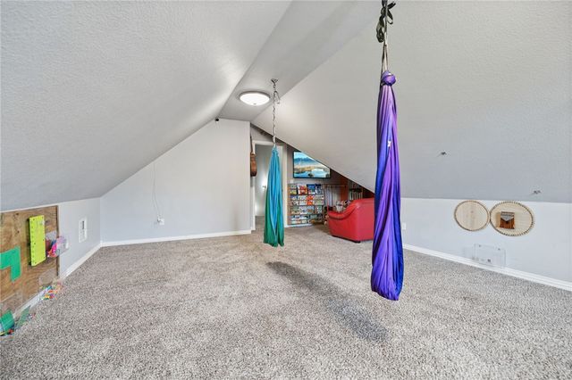 1406 N Latisha Lane, Siloam Springs, AR 72761