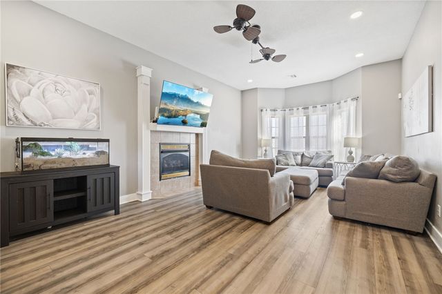 1406 N Latisha Lane, Siloam Springs, AR 72761