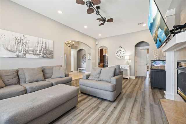 1406 N Latisha Lane, Siloam Springs, AR 72761