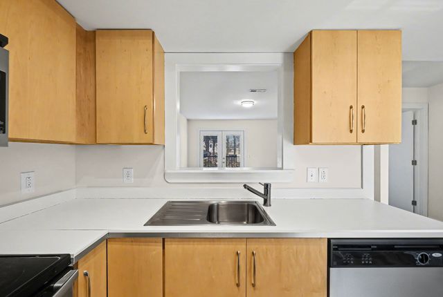 540 N 2nd St Unit 302, Clarksville, TN 37040