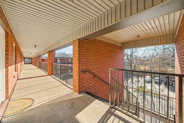 540 N 2nd St Unit 302, Clarksville, TN 37040